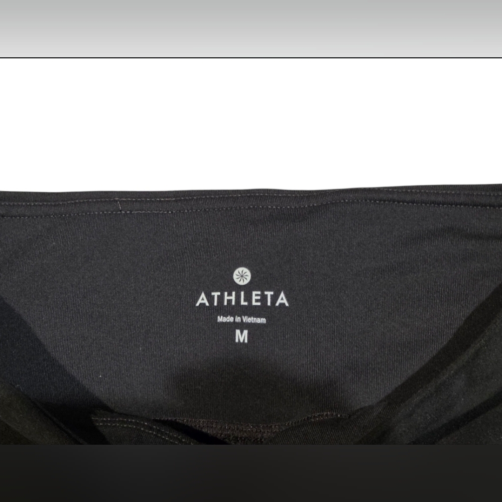 ATHLETA Highrise 7/8 Legging- Size Medium - Picture 2 of 5